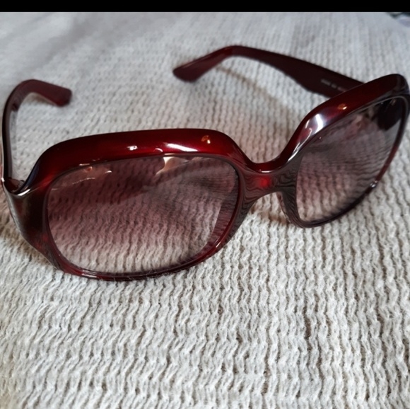 Emilio Pucci Sunglasses - Picture 2 of 3